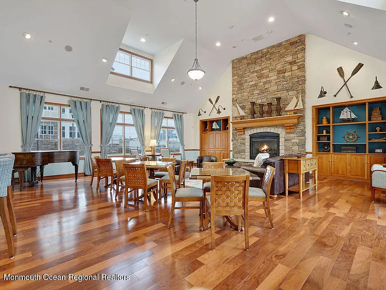 33 Cooper Ave #207 — Photo 29