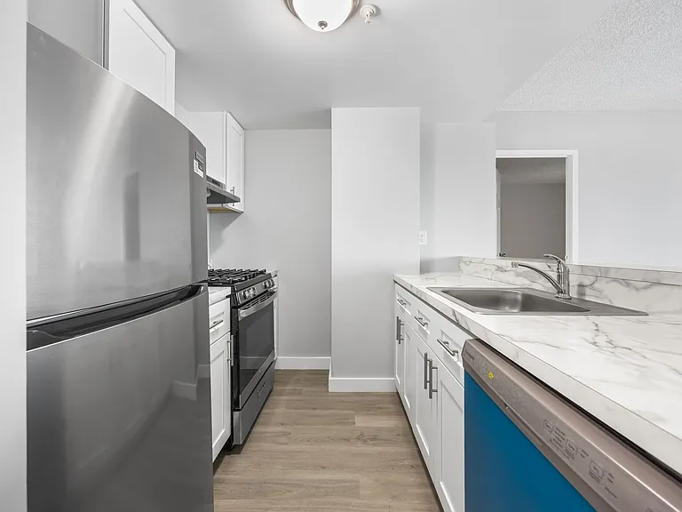 Atlantic Apartments — Photo 38