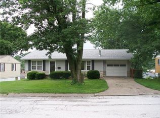 4027 Hillside Dr, Hannibal, MO 63401