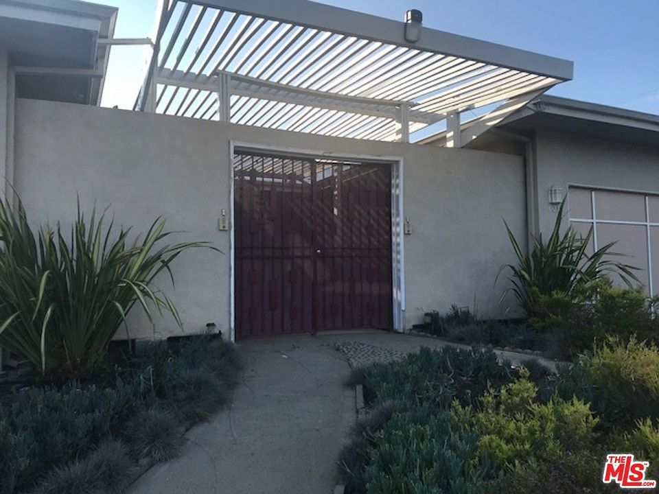 1st image of 6125 S La Cienega Blvd