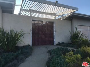 6125 S La Cienega Blvd, Los Angeles, CA 90056