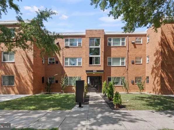 610 57th St NE APT 102, Washington, DC 20019
