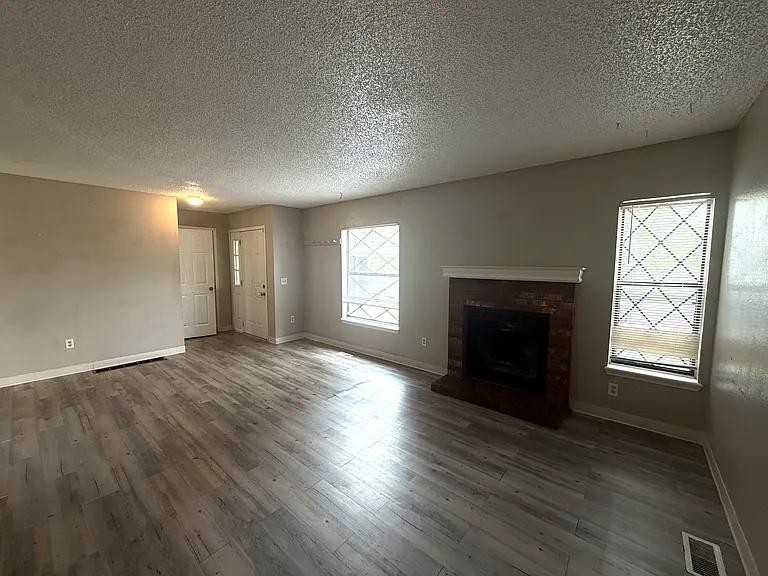 18231 E Layton Pl — Photo 5