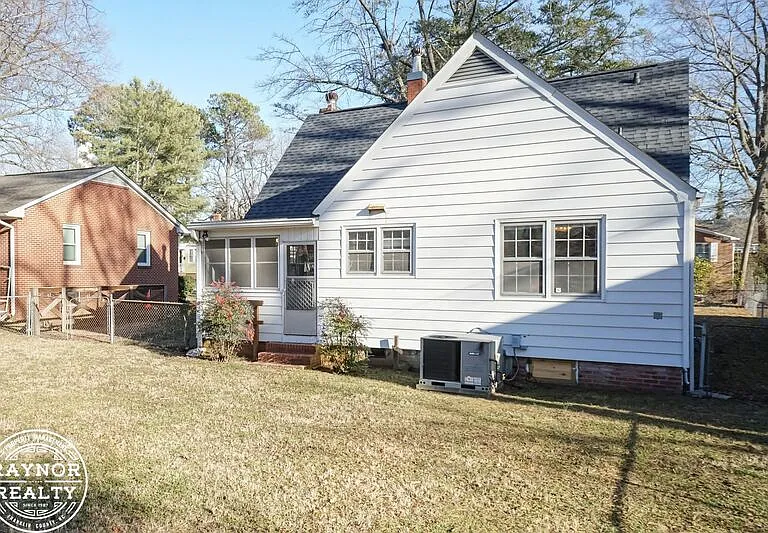 433 Norvell St — Photo 32
