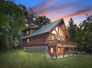 4325 W Temple Rd, Indian River, MI 49749