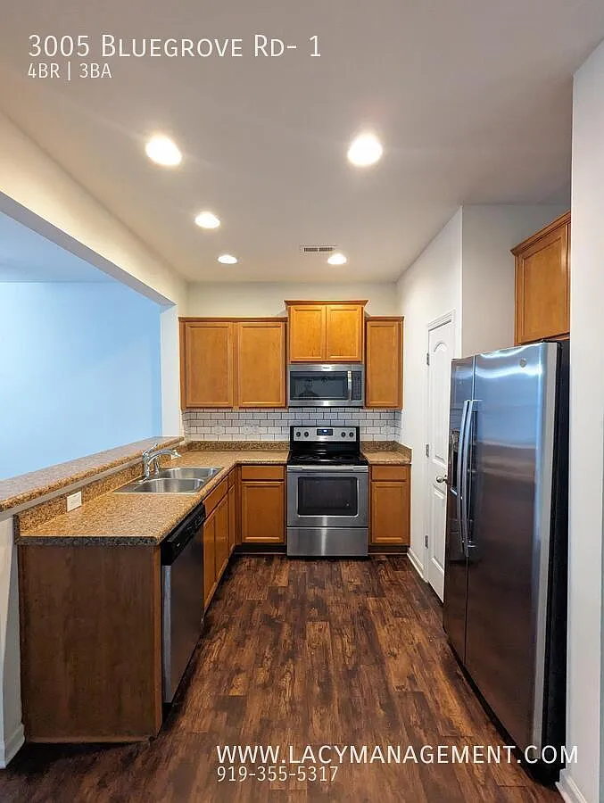 4 bed, 3.0 bath, 1532 sqft, $1,795 — Photo 3