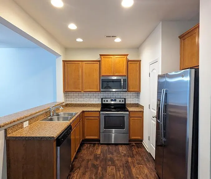 3005 Bluegrove Rd #1 — Photo 3