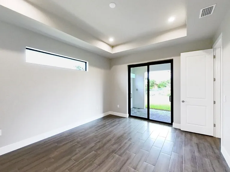 3110 3rd St SW — Photo 10