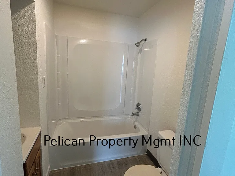 2125 Orchard Ave — Photo 5