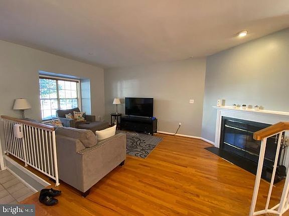 3rd image of 19055 Highstream Dr