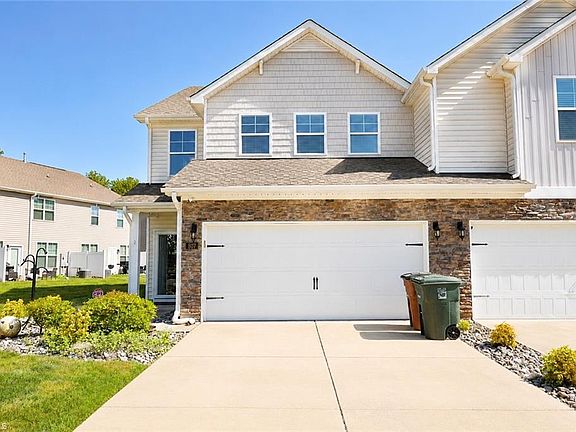 4th image of 807 Riley Ln