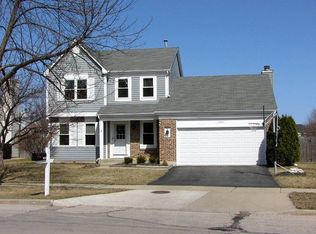 1282 Regent Dr, Mundelein, IL 60060