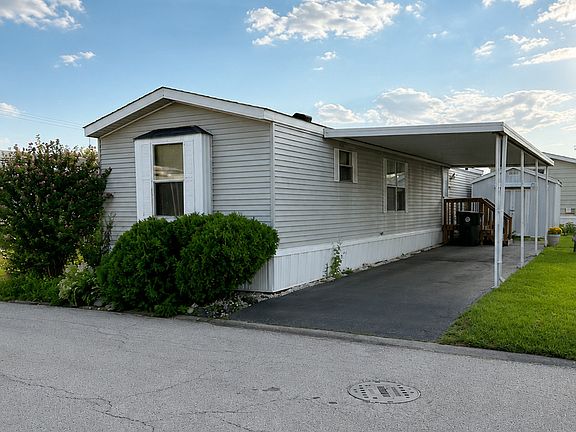 2nd image of 27W370 Geneva Rd Lot 124