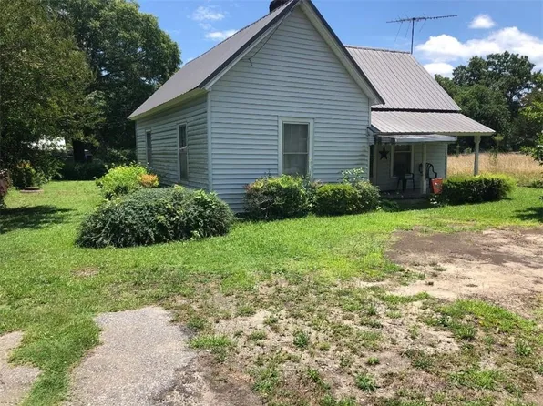 103 Lawton St, Iva, SC 29655