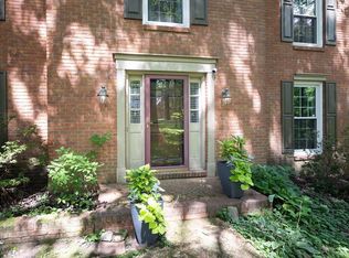 2455 Howard Rd, Germantown, TN 38138