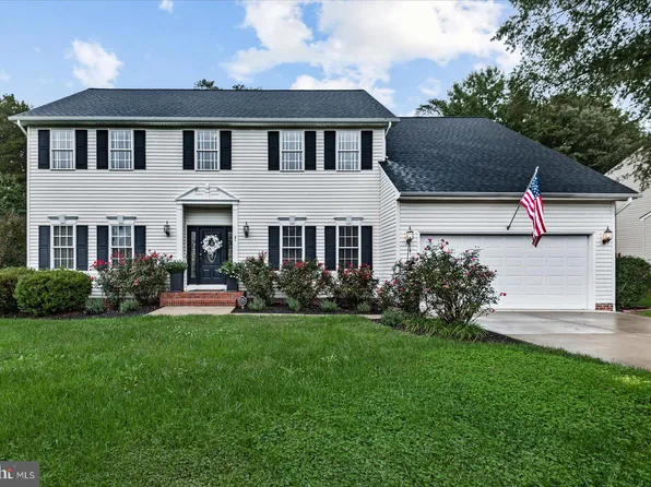 31 Brookstone Dr, Fredericksburg, VA 22405