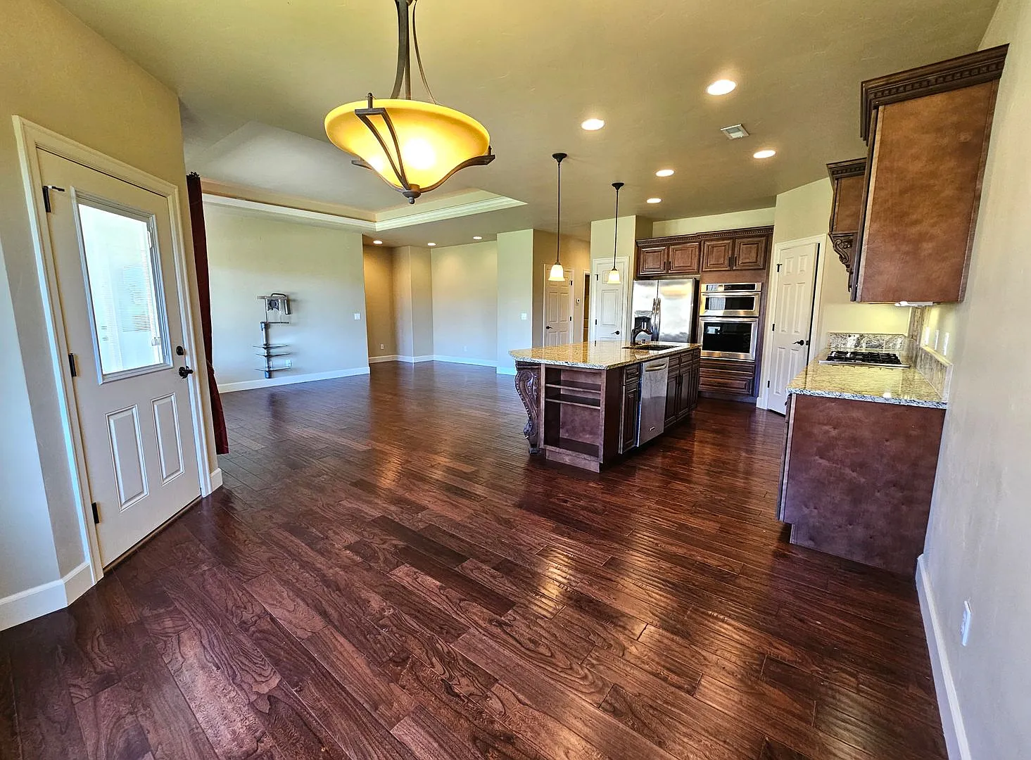 2817 Tuscanna Dr - Luxury Living in South Richland's Premier Golf Course Community — Photo 2