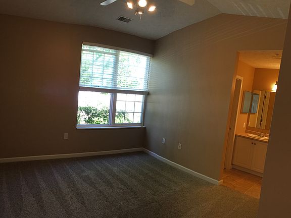 2nd image of 801 Sonie Dr