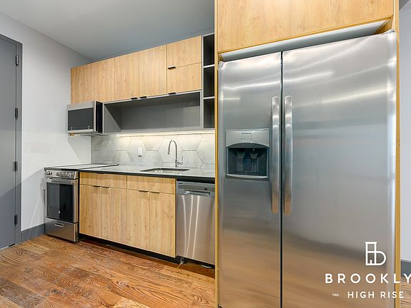 3rd image of 1461 Gates Ave APT 3H