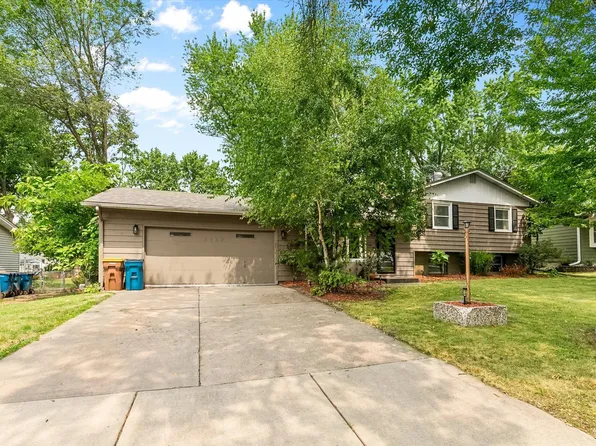 2429 Ronald Ave, White Bear Lake, MN 55110