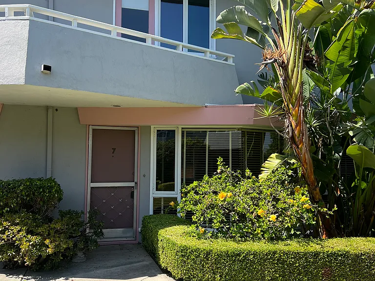 1317 Lucile Ave #7 — Photo 3