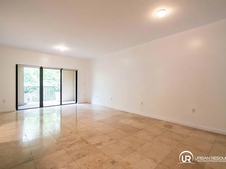 300 Majorca Ave #202 — Photo 11