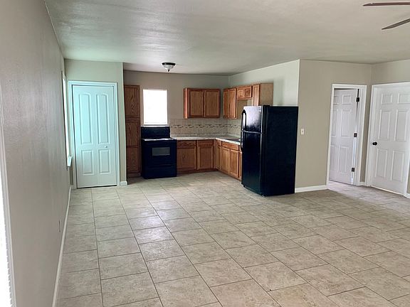 3rd image of 1511 W Ashby Pl #1-4