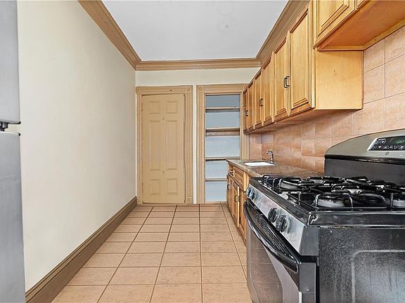 3rd image of 310 Mac Donough St