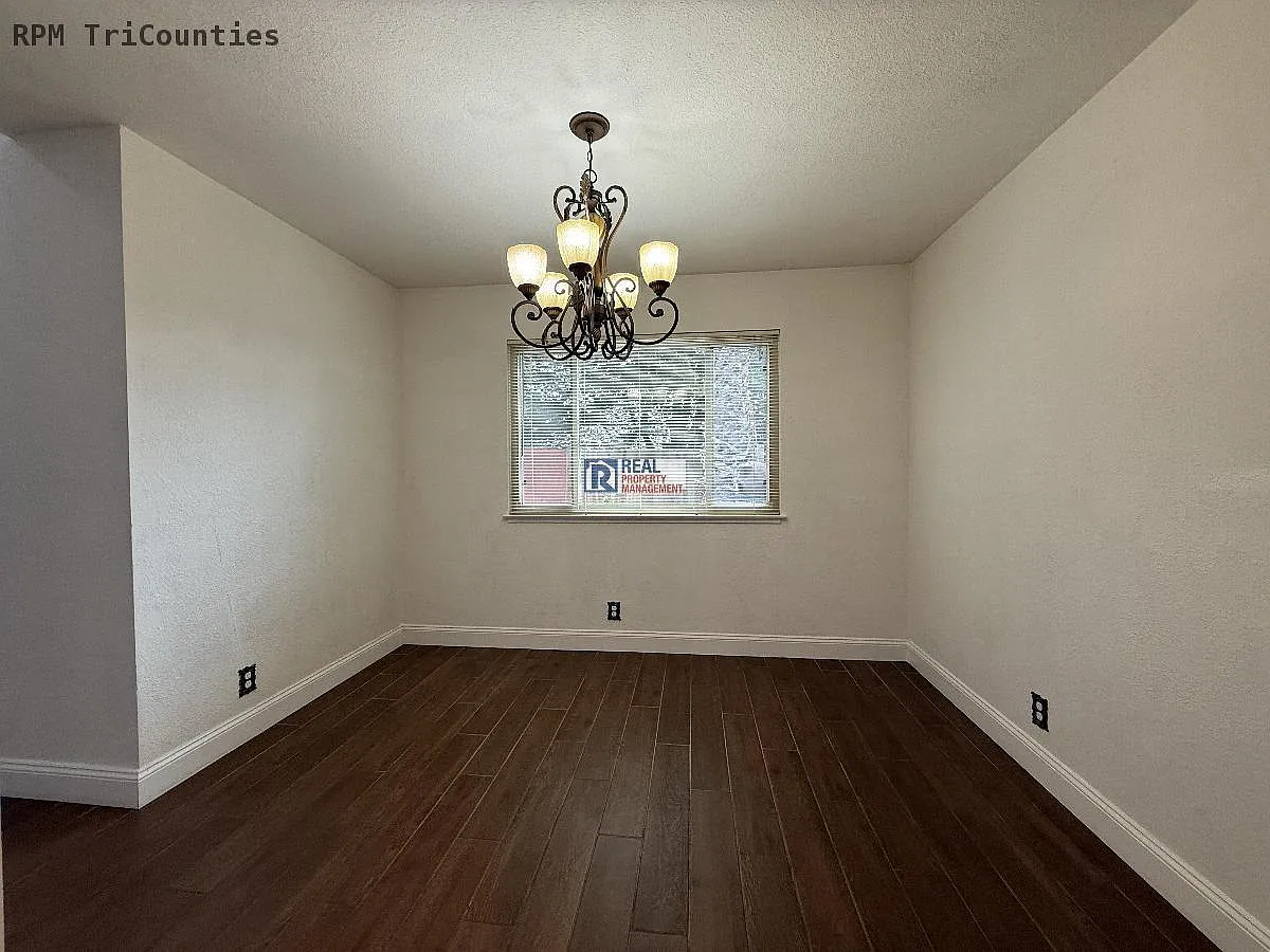 Building Photo - 139 Seal Ct