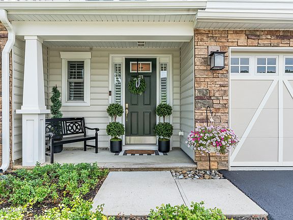 5th image of 73 Lawley Drive
