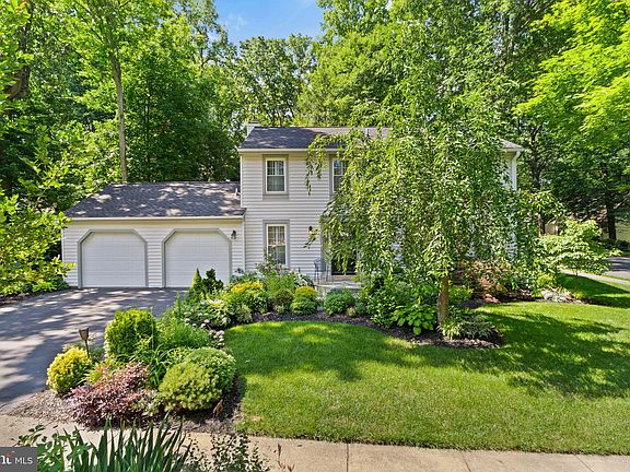 2nd image of 9817 New England Woods Ct
