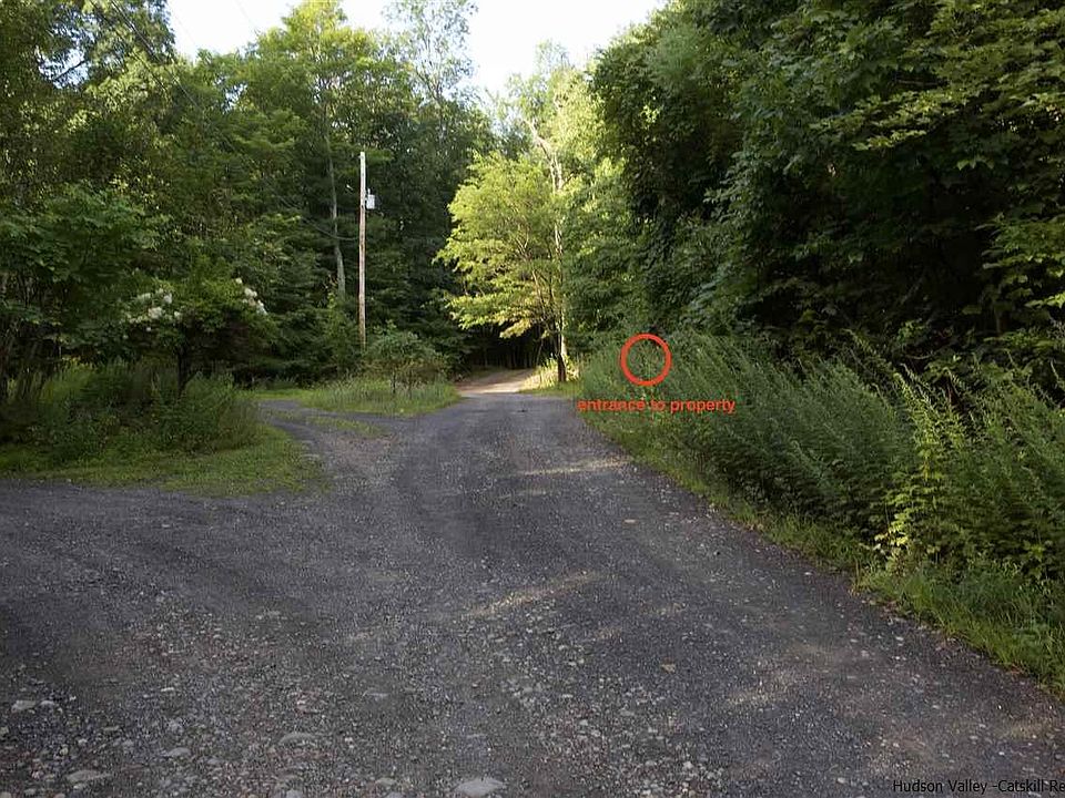 1st image of 10 Bear Ln