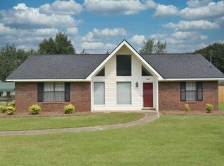 1696 Philema Rd S, Albany, GA 31701