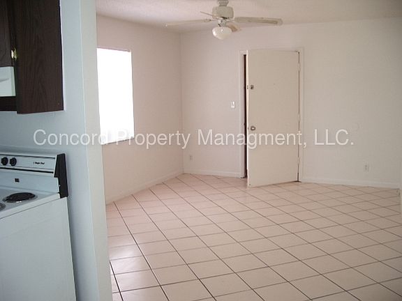 5th image of 16 SW 9th St APT 204
