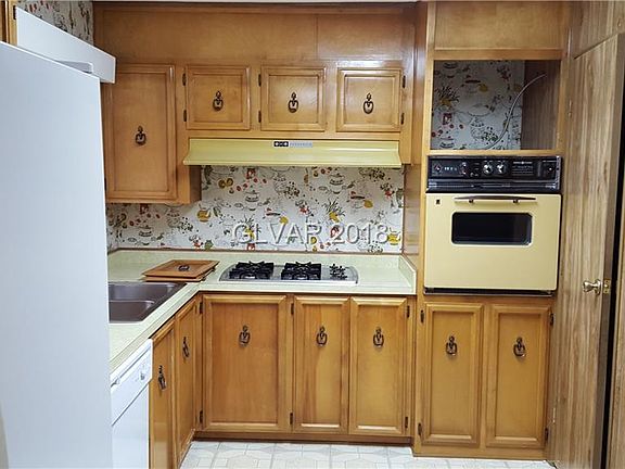 5th image of 4617 Royal Ridge Ln