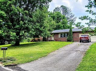 1416 Harmony Rd, Knoxville, TN 37912