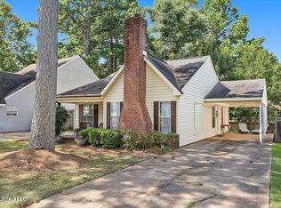 2016 Red Oak Dr, Brandon, MS 39042