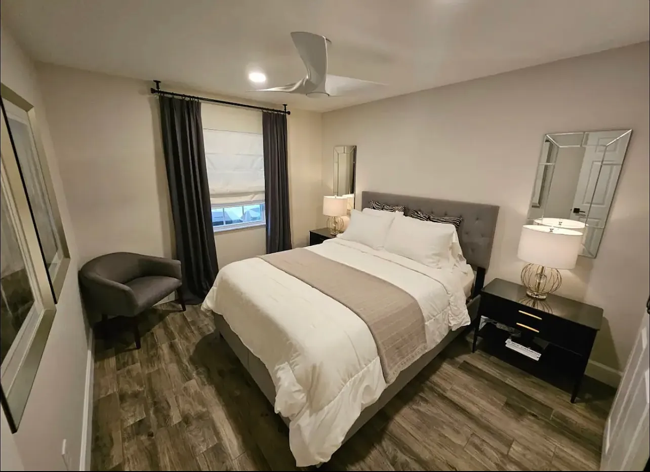 3 bed, 924 sqft, $3,000 — Photo 4