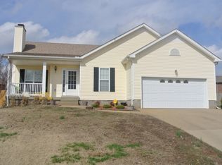 1939 Whirlaway Cir, Clarksville, TN 37042