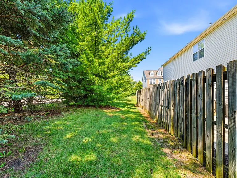 1113 Green Knoll Dr — Photo 38