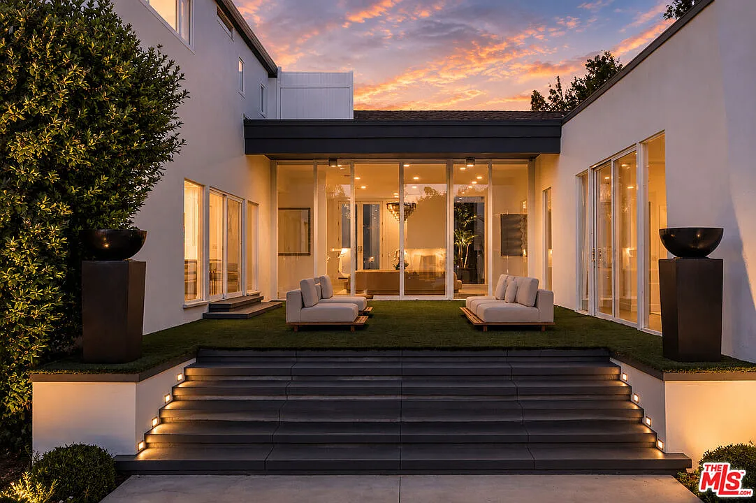 7 bed, 9.0 bath, 6500 sqft, $49,995 — Photo 3