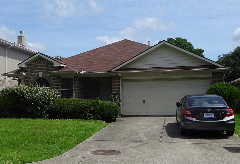 1st image of 32202 Annice Ln