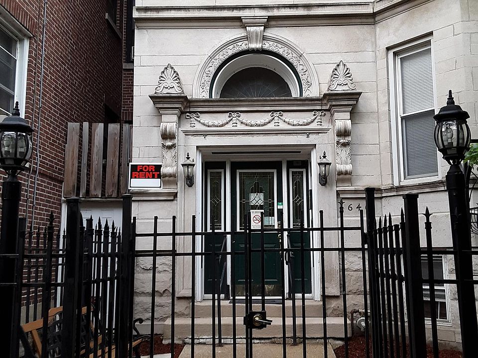 1st image of 640 W Oakdale Ave APT 2