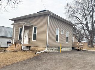 255 Dickinson St, Randolph, WI 53956