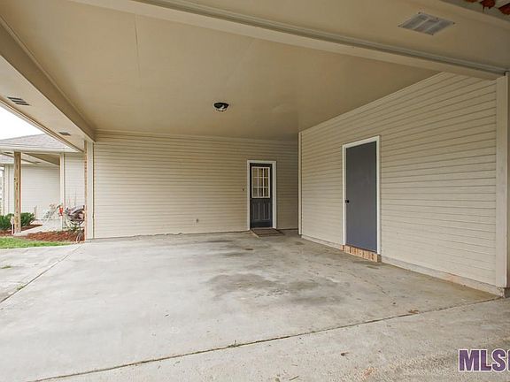 3rd image of 13199 Montrose North Dr