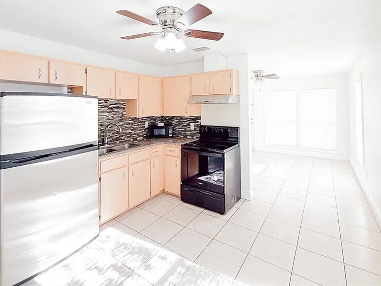 407 W Bella Vista St — Photo 27