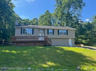 2657 Woodruff Ln, Stroudsburg, PA 18360