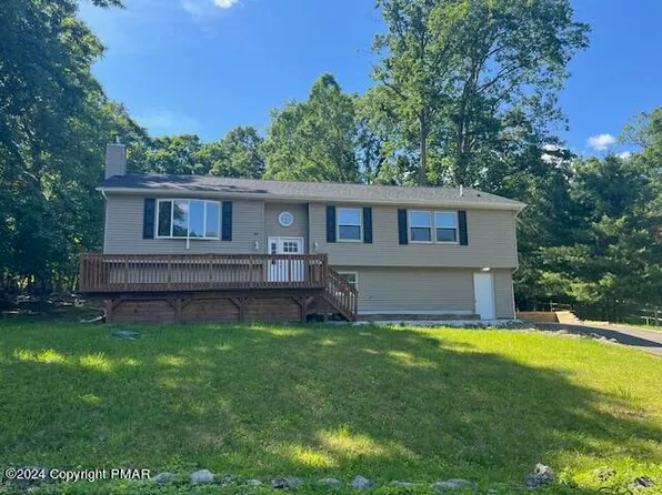2657 Woodruff Ln, Stroudsburg, PA 18360