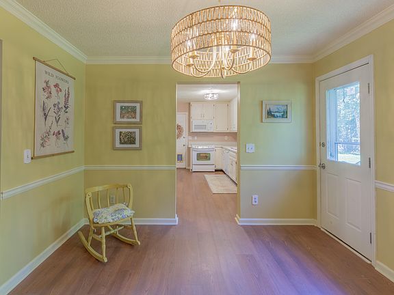 5th image of 9328 Branford Dr