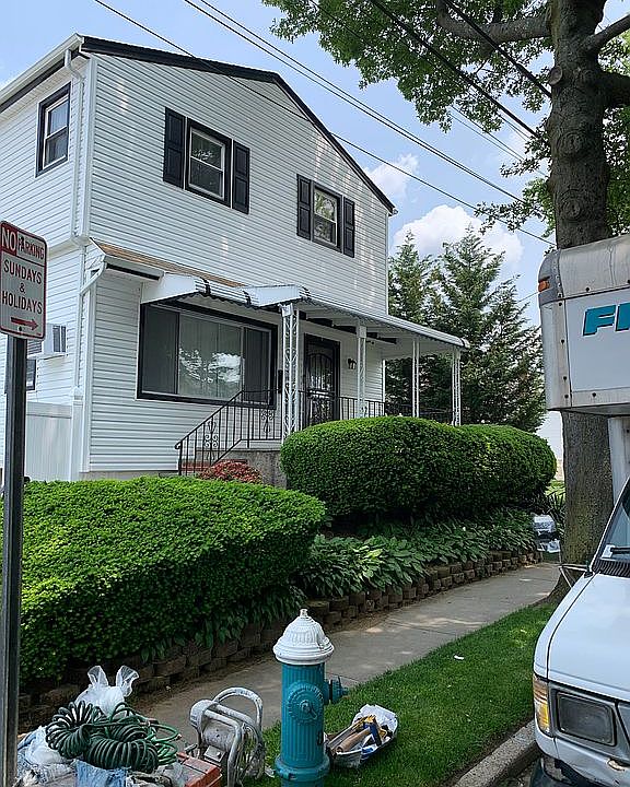 1st image of 1478 Rosser Ave